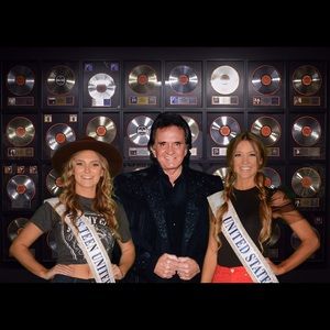 Meet your Posher, Helmin